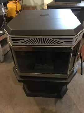 [Hearth.com] What is wrong with this pellet stove? - See video