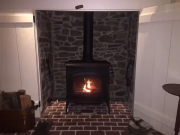 [Hearth.com] New home: Fireplace or wood stove?