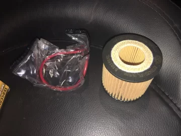 [Hearth.com] Anyone ever change a Toyota car oil filter with that plastic housing?