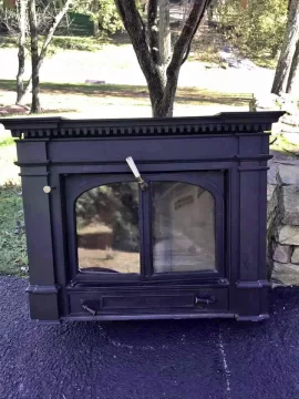 [Hearth.com] Hi, Can someone identify this stove