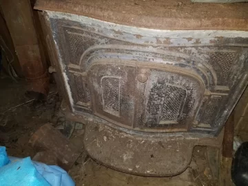 [Hearth.com] Can anyone help identify this stove