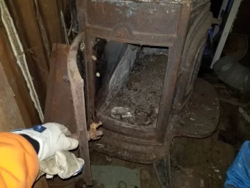 [Hearth.com] Can anyone help identify this stove