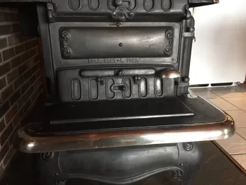 [Hearth.com] Queen Atlantic coal stove