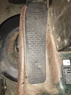 [Hearth.com] Sears LT-1000 Tractor- Replacing the old rotting rubber feet & rusting metal foot rests?