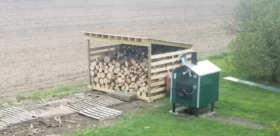 [Hearth.com] Finished shed!