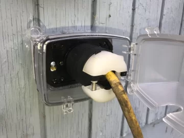 [Hearth.com] Pool filter pump plug oxidizing and getting hot???