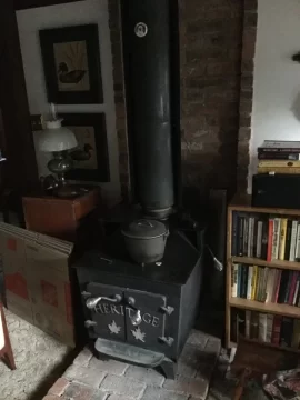 [Hearth.com] Heritage wood stove