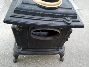 [Hearth.com] Anyone know anything about this stove?