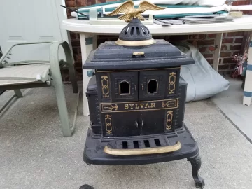 [Hearth.com] Anyone know anything about this stove?