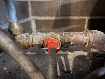 [Hearth.com] Question about faulty fireplace gas shut off...