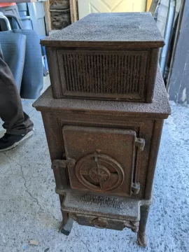 [Hearth.com] Found this in a Garage any idea what it is?