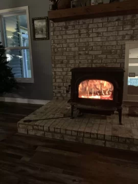 [Hearth.com] First fire this fall with the Jotul Oslo