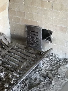 [Hearth.com] What is this vent?My