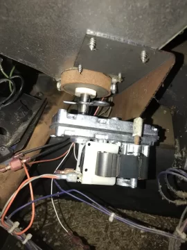 [Hearth.com] Removing a rusted stuck auger motor with gouged set screw from Napoleon NPS40 wood pellet stove!