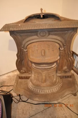 [Hearth.com] Help in identifying this - coal or wood; Stove or yard art!