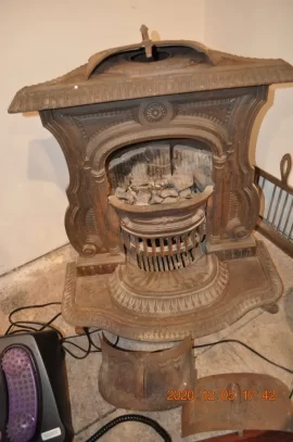 [Hearth.com] Help in identifying this - coal or wood; Stove or yard art!