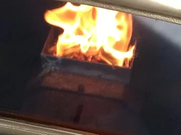 [Hearth.com] How to burn wood pellets in 2006 Auburn corn burner