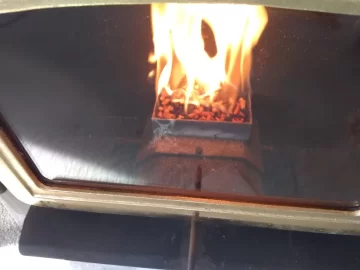 [Hearth.com] How to burn wood pellets in 2006 Auburn corn burner