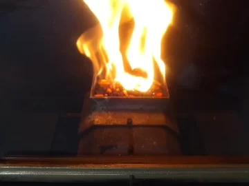 [Hearth.com] How to burn wood pellets in 2006 Auburn corn burner