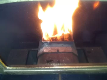 [Hearth.com] How to burn wood pellets in 2006 Auburn corn burner