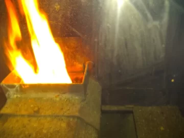 [Hearth.com] How to burn wood pellets in 2006 Auburn corn burner