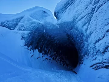 [Hearth.com] Re: Ice tunnel at Nelchina Glacier in Alaska