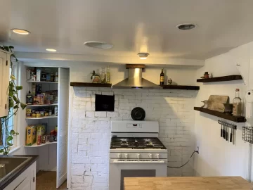 [Hearth.com] 1805 Fireplace/ Bread Oven