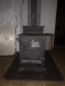 [Hearth.com] The Mountaineer Wood Stove