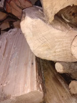 [Hearth.com] identify this wood please