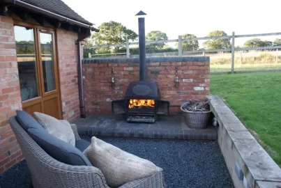 [Hearth.com] Using a Woodburning Stove Outdoors - Flue Length?