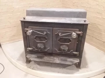 [Hearth.com] Stove ID: Vestal Sweetwater Doors