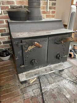 Help identifying an old Ashley wood stove