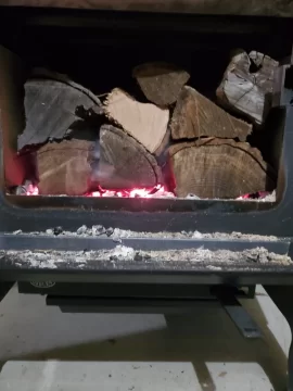 [Hearth.com] What Is In Your Stove Right Now?