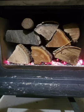 [Hearth.com] What Is In Your Stove Right Now?