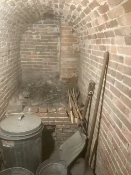 [Hearth.com] Cool old Brick Oven - get it working again