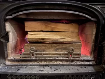 [Hearth.com] What Is In Your Stove Right Now?