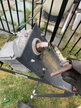 [Hearth.com] Making motorized hose reel out of cement mixer and wooden cable spool.