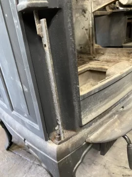 [Hearth.com] Jotul F600 Door Removal