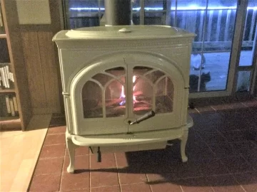 [Hearth.com] Clearance question Jotul vs Sliding glass door