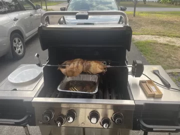 [Hearth.com] This rotisserie comes built in with the new Broil King  grill so let’s give it a whirl!