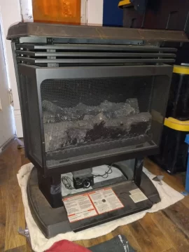 [Hearth.com] Does anyone know the company or even model of this Fireplace/Stove?