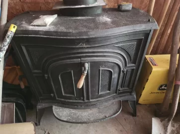 [Hearth.com] Please help identify this wood stove? See Pics