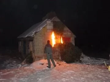 [Hearth.com] What happens when you throw a lump of coal on your wood stove?