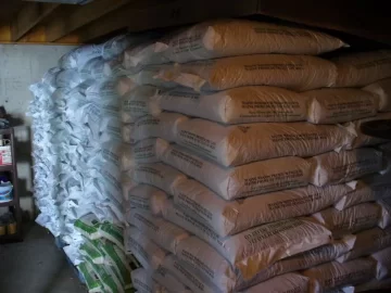 [Hearth.com] It's the time of year to show your wood pellets!