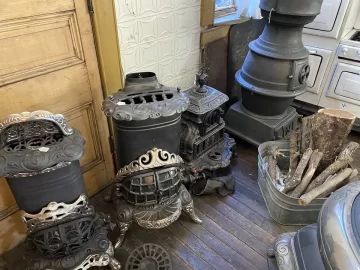 [Hearth.com] Saw some pretty cool stoves today.