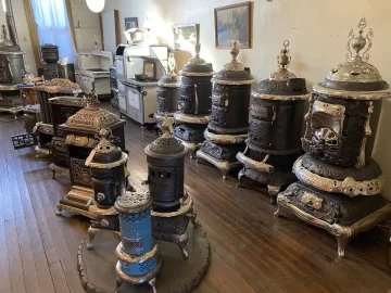 [Hearth.com] Saw some pretty cool stoves today.