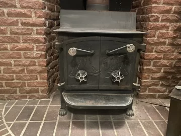 [Hearth.com] Fisher Stove model identification - please help!