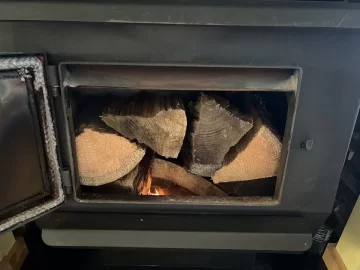 [Hearth.com] What Is In Your Stove Right Now?