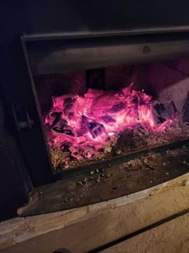 [Hearth.com] What Is In Your Stove Right Now?