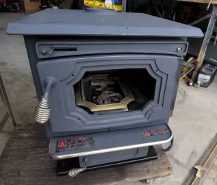 [Hearth.com] Need help identifying the model of this old wood stove